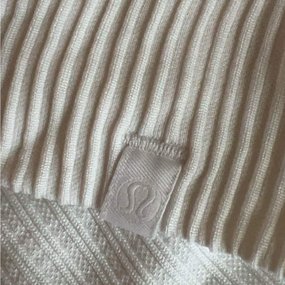 Lululemon Rest Less Pullover - Picture 4 of 4
